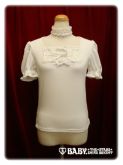 Yoke cut cutsew
