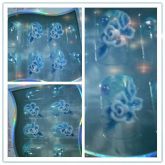 Fake nails blue roses